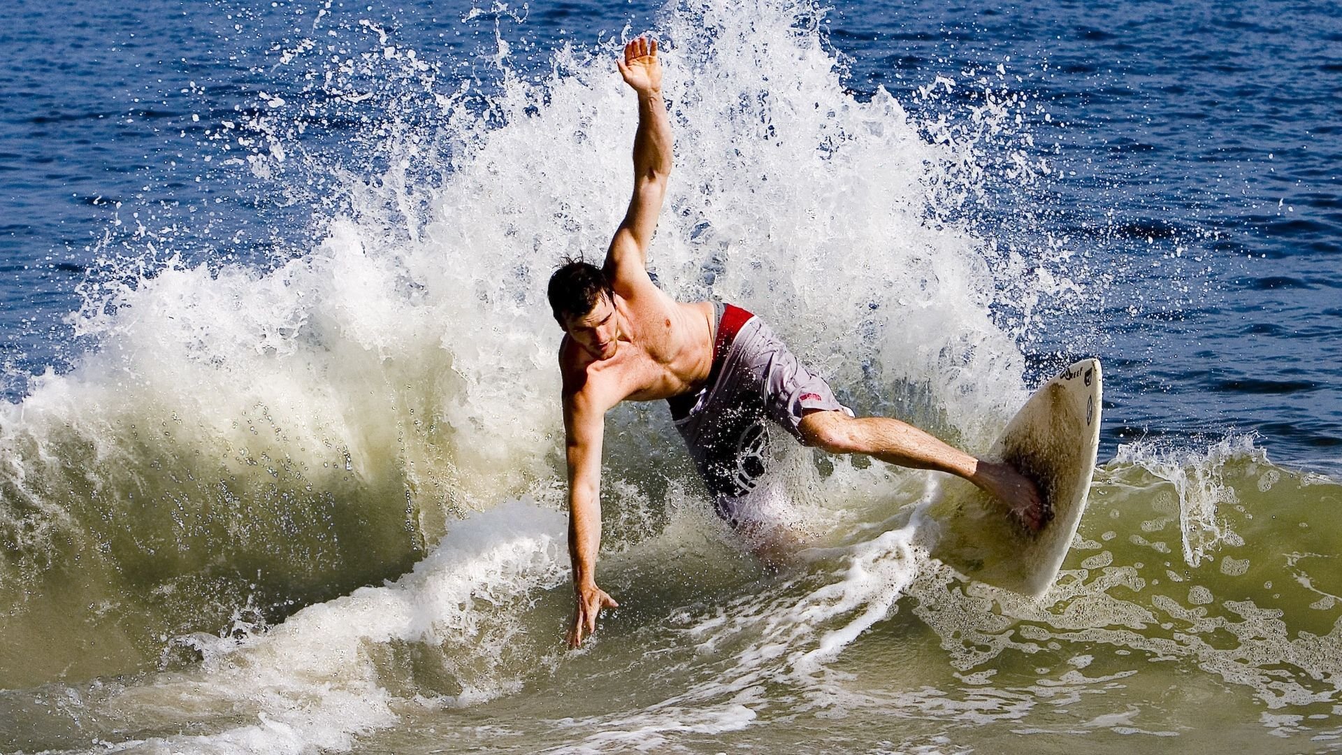 国际足球赛事中，一支球队霸气登场，夺得胜利，国际足球十大精彩比赛